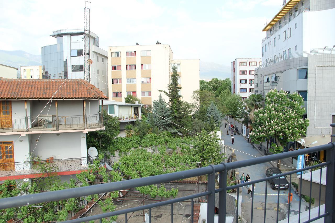 Hotel Italia Tirana Exterior photo